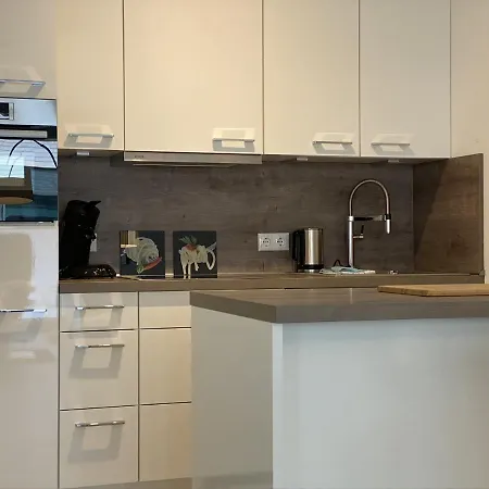 Blue Pearl Apartment